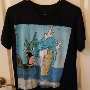 Size Medium Mens Gyrados Pokemon Shirt
